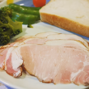 【訳あり特価】ロースハム　発酵食品を食べて育った豚「雪乃醸」