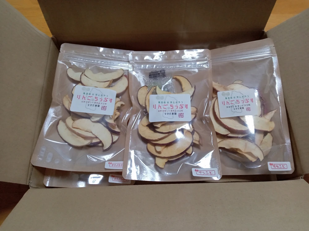 りんごの美味しさ凝縮！サクサク食感の無添加りんごチップス【6品種食べ比べセット】