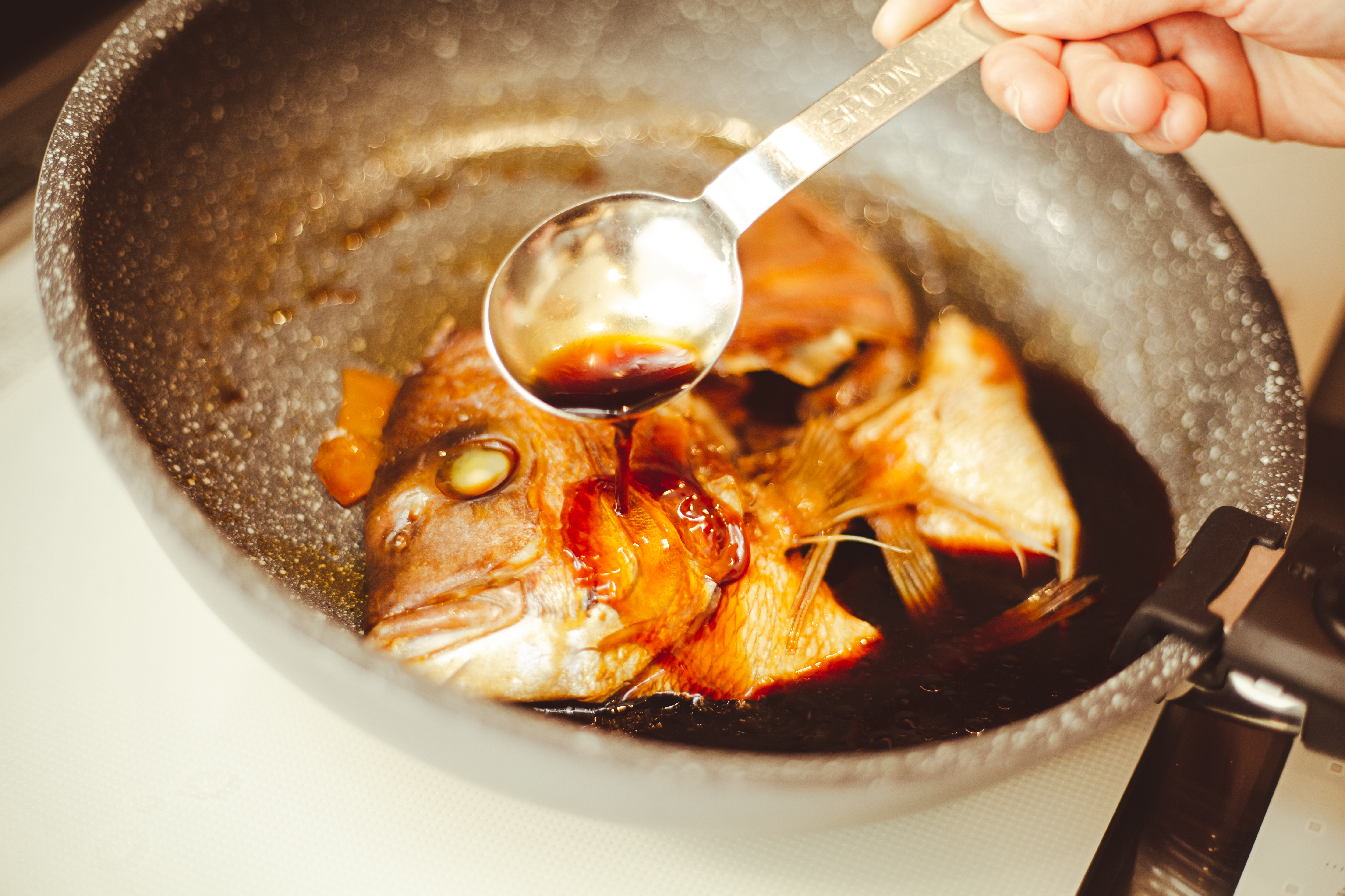 [照りうま!ご飯も進む]魚1尾を丸々余す事なく味わって!処理済の尾頭で簡単アラ煮 ◎捌いてお届け!3枚おろし(皮あり)