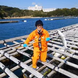 中村彩 | はちろべ水産