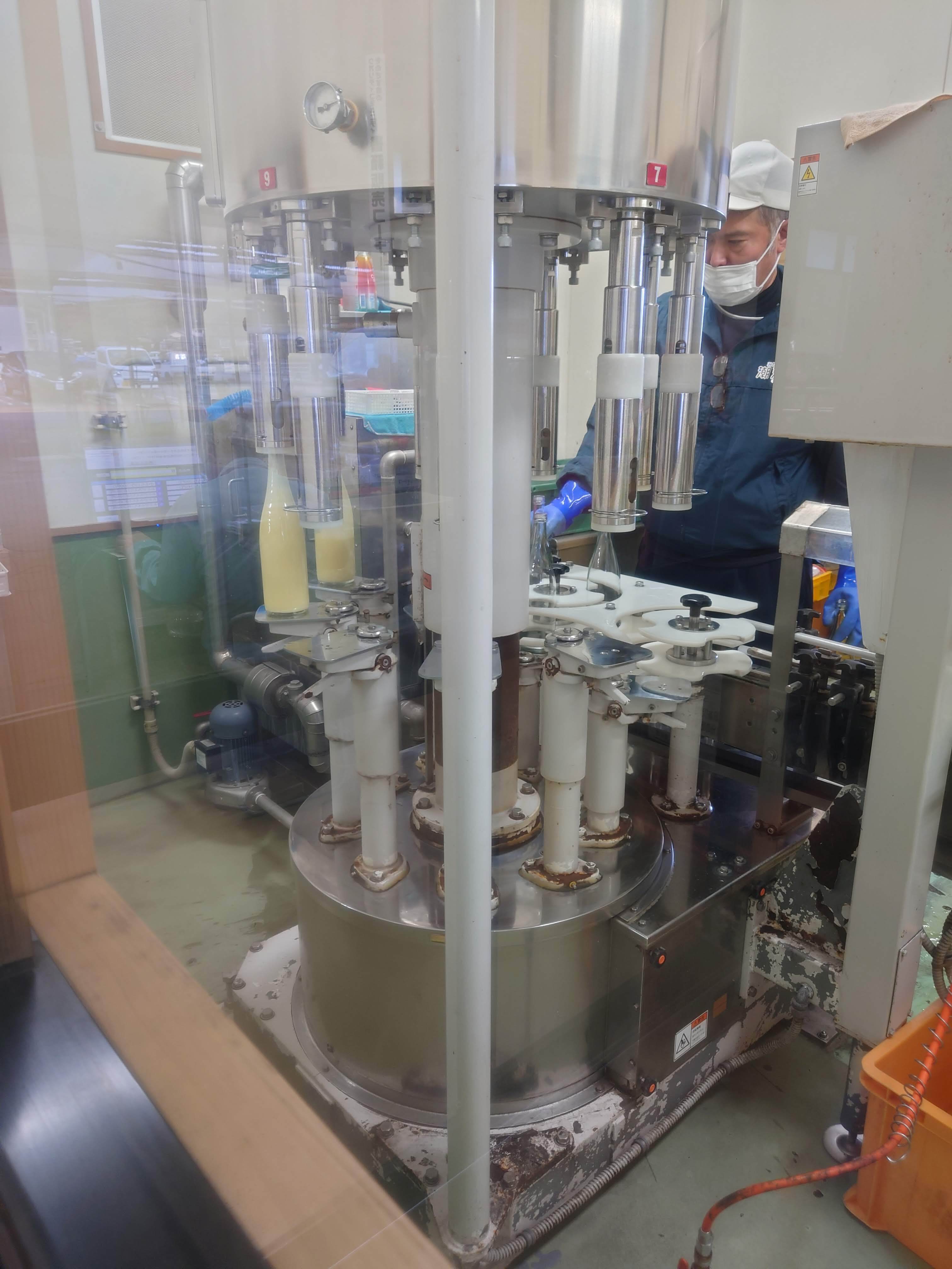 ふれあい農園の柚子果汁　無添加　栽培期間農薬不使用　720ml6本入り ふれあい農園の柚子果汁 栽培期間農薬不使用無添加 720ml｜ジュースの