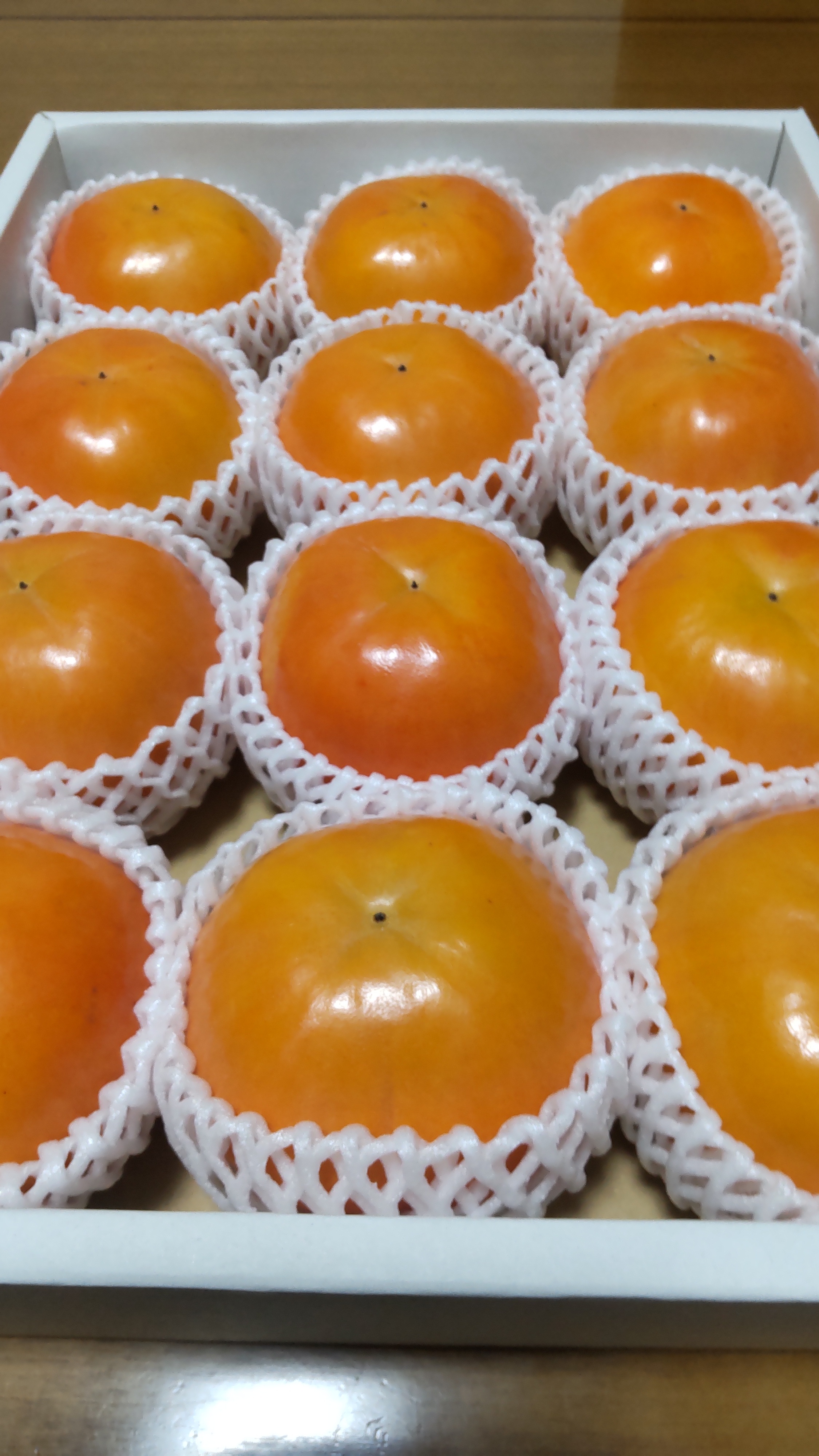 和歌山県産 美濃農園の富有柿 完熟大玉3L以上 贈答用｜柿の商品詳細