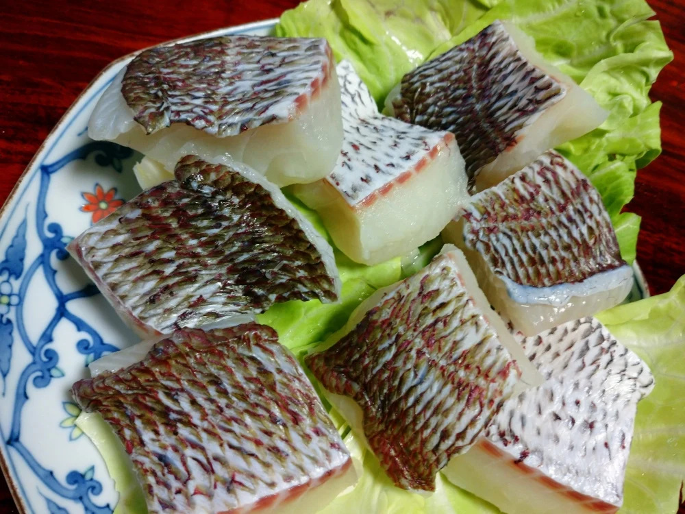 お刺身OK　骨なしすぐお料理　ゆら鯛切り身（60g×8個）約　480g　皮付