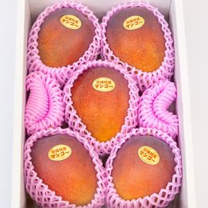 【夏ギフト】【限定送料込】沖縄育ちマンゴー【優品・化粧箱入、約2kg、常温発送】