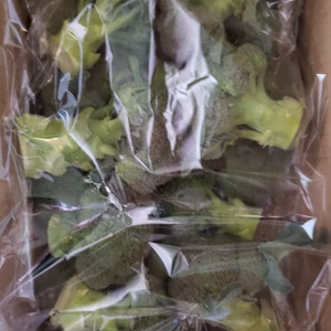 ブロッコリーの規格小の箱詰め　分量3タイプ