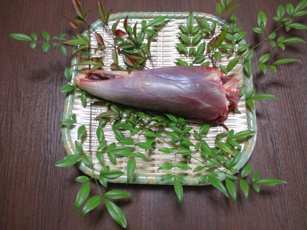 　シカ・トモスネ・スネ肉　