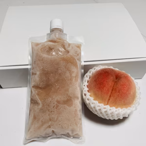 【完熟桃100％桃ピューレ（無加糖）】　１㎏（250ｇ×4パック）