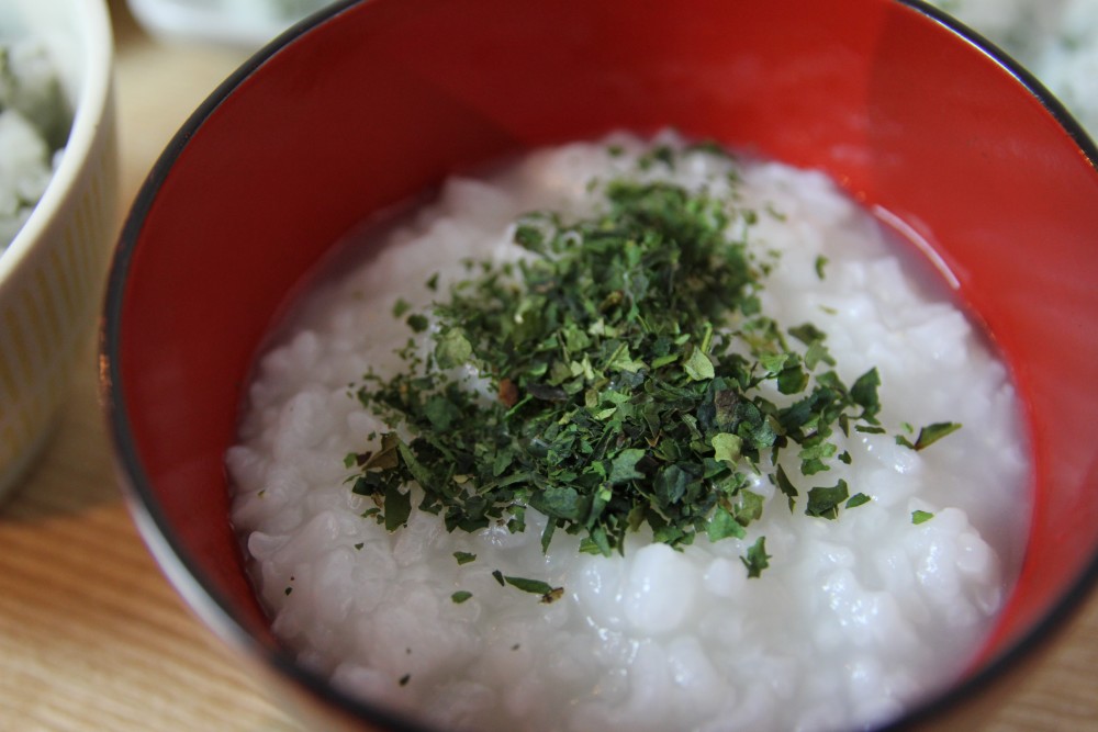 食べるお茶 お茶の健康成分を丸ごと摂取する伝統的な食べ方を農家さんに聞いてみた 農家漁師直送のポケットマルシェ