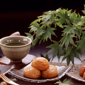 リンゴ酢梅500g　かつお梅500g　はちみつ小梅100g 【おまけ付き】