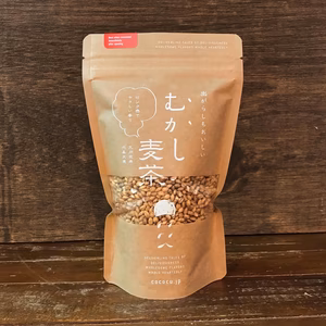 出がらしもおいしい！ピンク色のやさしい味：むかし麦茶