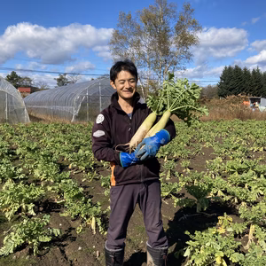 上は生で 下は煮つけに！胃やおなかを整える大根さん肥料・農薬・たい肥不使用