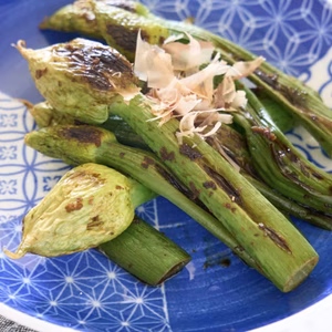 【春限定】香りが主役！天ぷらに最高「ねぎ坊主」今だけの旬野菜