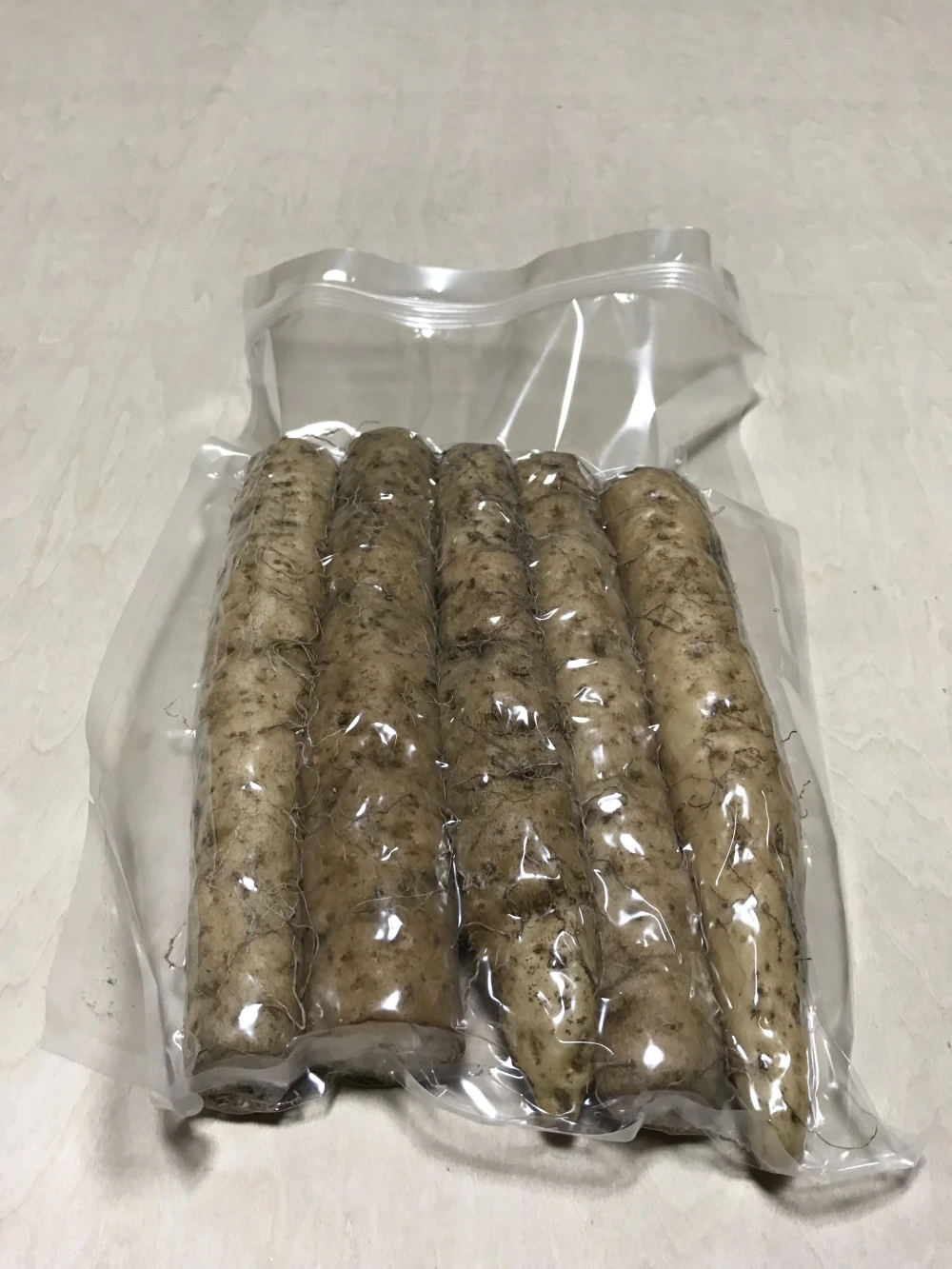 とろろご飯に】カット自然薯真空パック Mサイズ(5～6本で300g入り