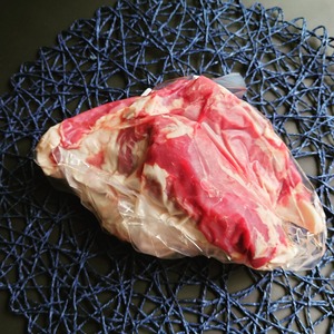 国産羊肉マトンブロック（ウデ）