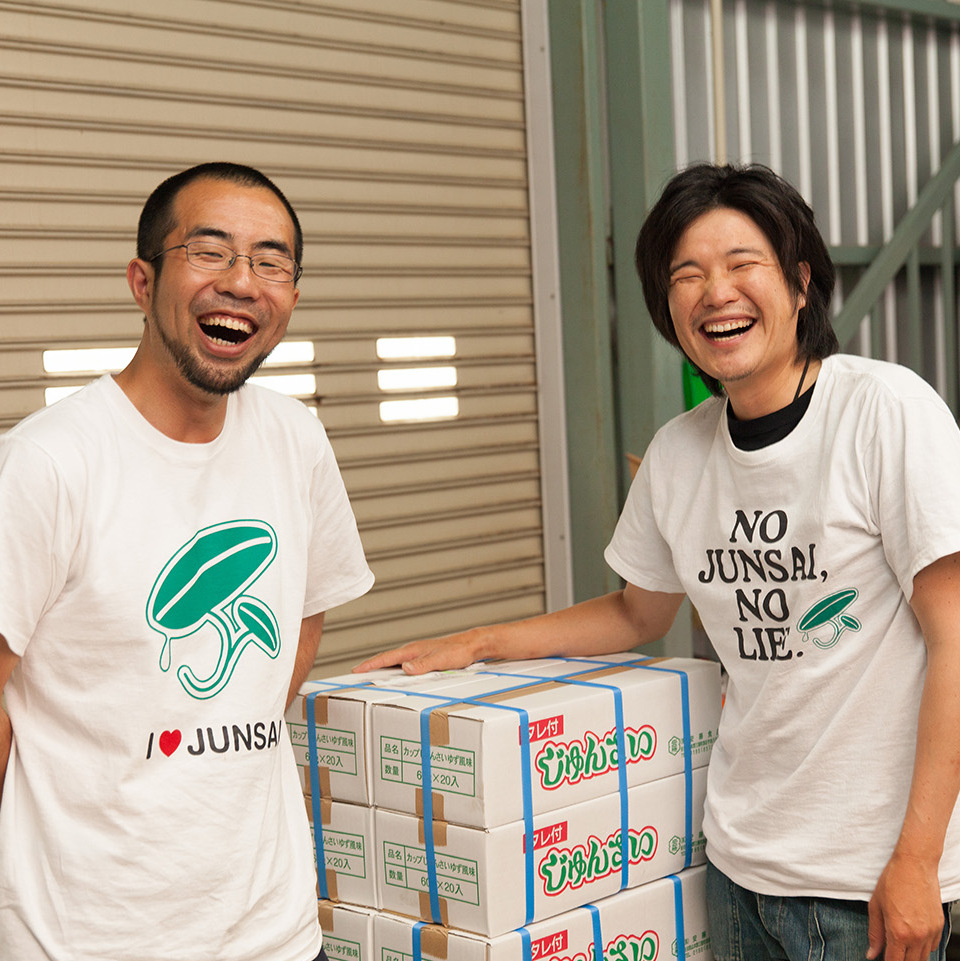 秋田県山本郡三種町｜じゅんさいブラザーズ@安藤食品｜安藤賢相さんの