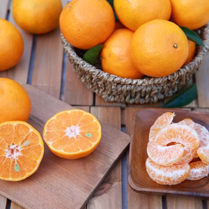 50年除草剤不使用の畑でつくるポンカン