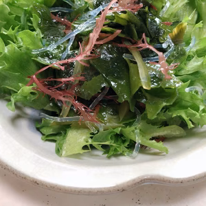 ★説明必読で‼️　漁師家族の天然物！海藻サラダ （お味噌汁の具としても簡単）