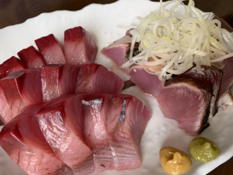 送料無料 お刺身が絶品 宮崎県産の朝獲れハガツオ 農家漁師から産地直送の通販 ポケットマルシェ