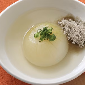 【小粒の贅沢】甘み爆発！使いやすい極小新玉ねぎ（訳あり）