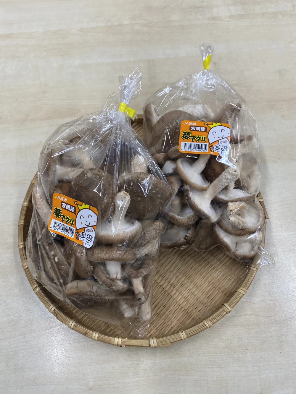 夢しいたけ(B品) たくさん入ってますので、贅沢に使って下さい‼︎