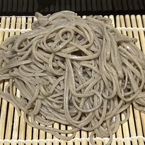 有機畑で育てたそばを原料とした十割乾麺 第2弾石臼挽き