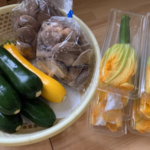 原木椎茸、ズッキーニ、花ズッキーニ‼️3点セット❗️