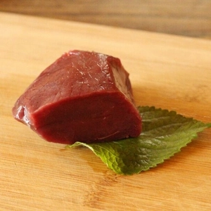 ダチョウ肉（フィレ肉1ｋｇ、ネック肉1ｋｇ）2ｋｇセット