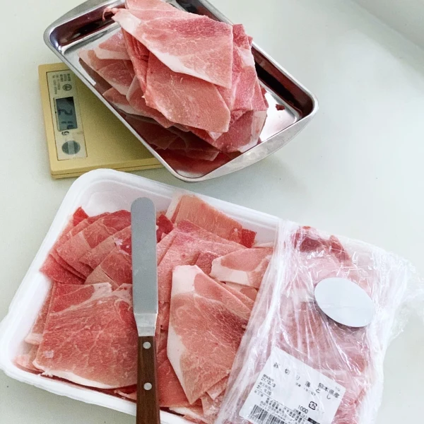 無薬で育てた香心ポーク】お買い得切り落とし（業務用メガ盛り）｜肉の