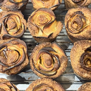 花びらの姿【りんごのカップケーキ】