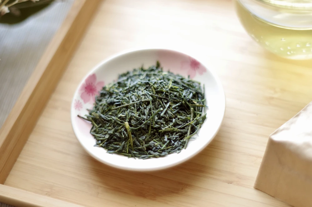杉山貢大農園の和紅茶50g・和200g・フィルタインボトルのセット