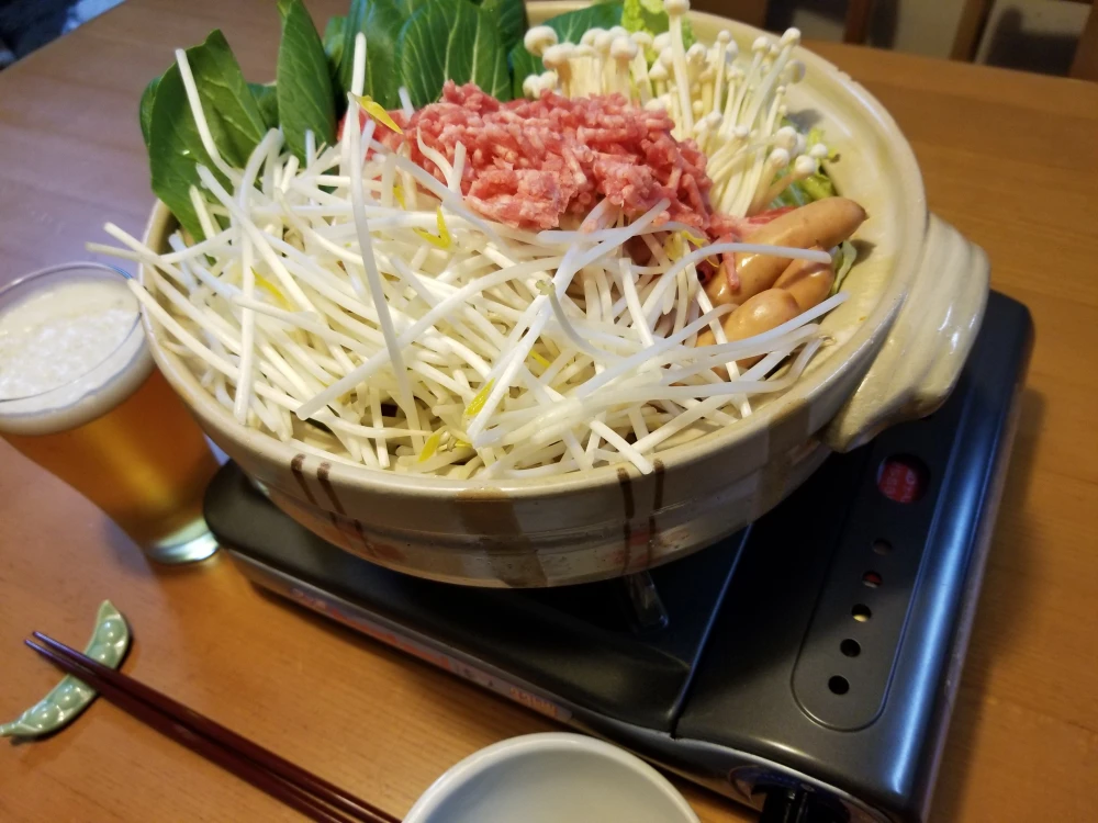 シャキシャキ食感でお料理にも合う！新鮮な緑豆根切りもやし