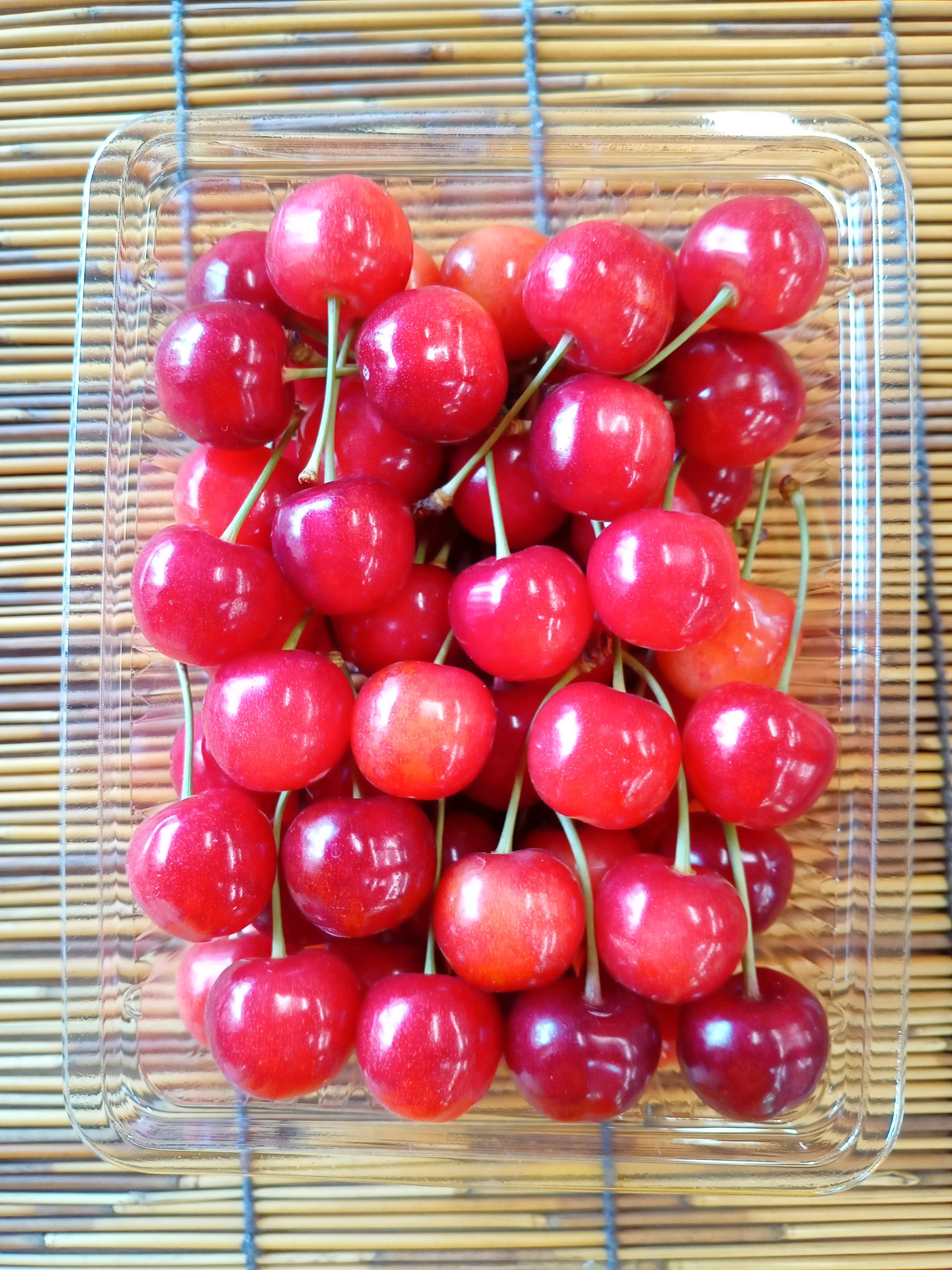 佐藤錦のライバル!?「紅秀峰」 M 500g