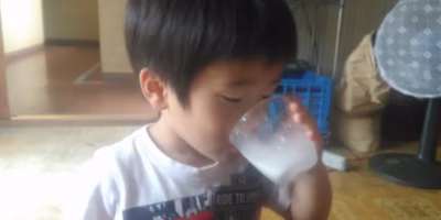 牛乳を買うより山羊を飼う