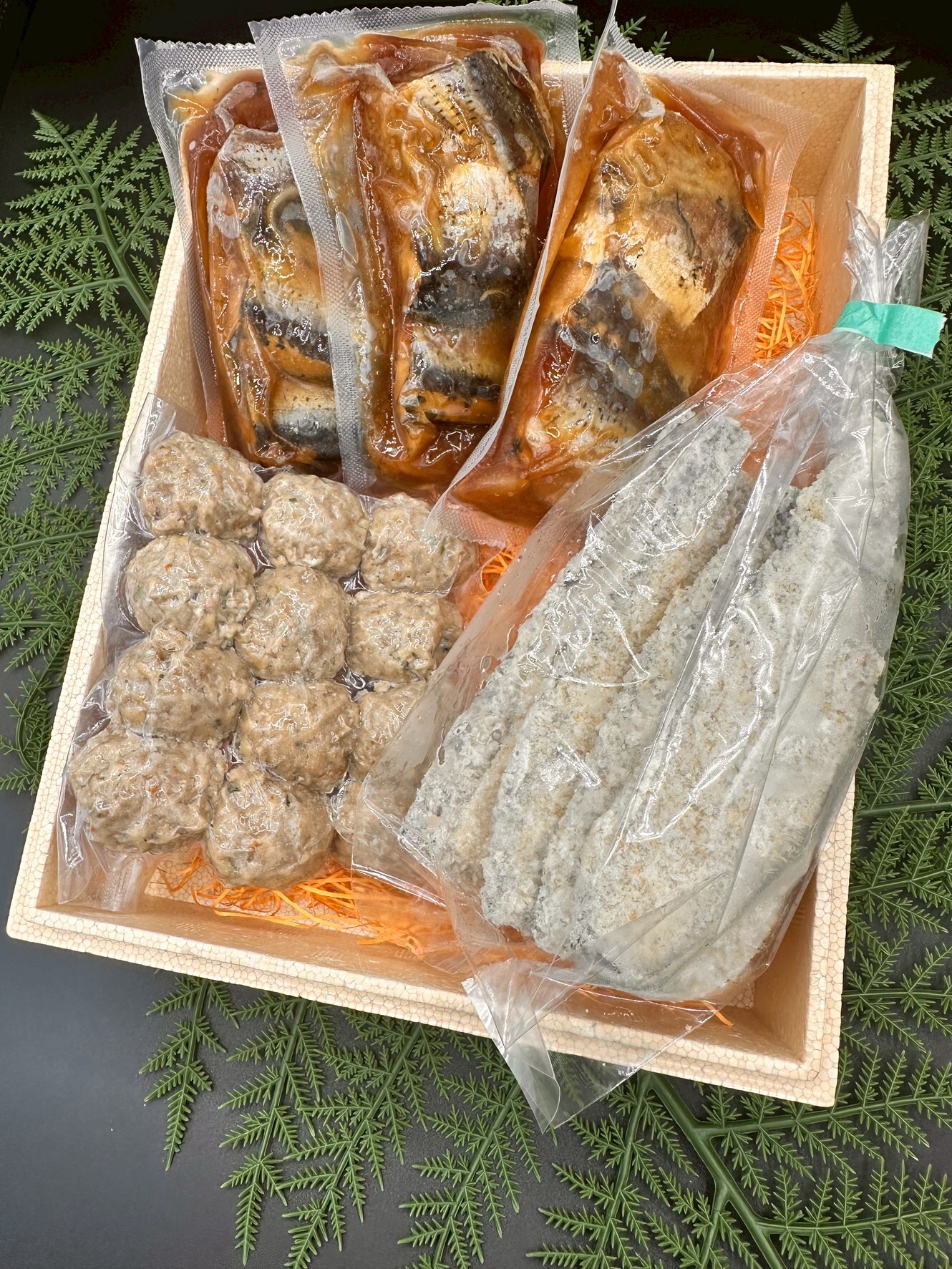 コノシロお試しセット (醤油煮品, つみれ品, フライ品の3種類) 醤油煮3切入 x 3pk, つみれ12個入 x 1pk, フライ5枚入 x 1pk