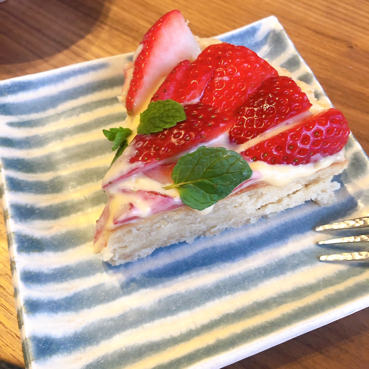 新品未使用 ピンクハウス ストロベリー strawberry イチゴ 花 セレブ