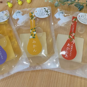 あかしあはちみつ 　百花はちみつ　みかんはちみつ各80g