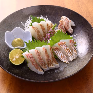 【旨味成分たっぷり】抜群の新鮮さ！朝採れの甘み溢れるブランド真鯛を味わい尽くす！