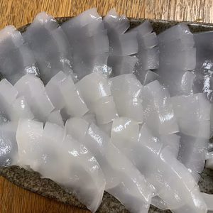 大型サイズだけを厳選！水イカ(アオリイカ)刺身用ブロック