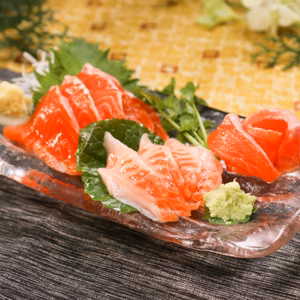 食卓を彩る、渓流の宝石。シルクサーモン（セミドレス）