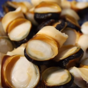 伊豆の美味しい！浜茹でサザエ（剥身サザエ３００グラム）