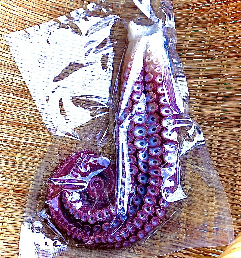 肉厚で味の濃い水蛸❗️ 足1本×2パック❗️青森県津軽海峡産