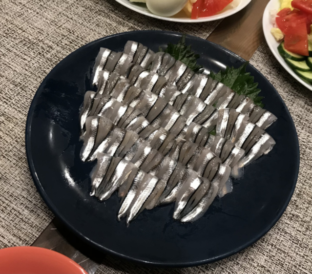 透き通る美味しさ きびなご 生 1キロより 冷凍便 農家漁師から産地直送の通販 ポケットマルシェ