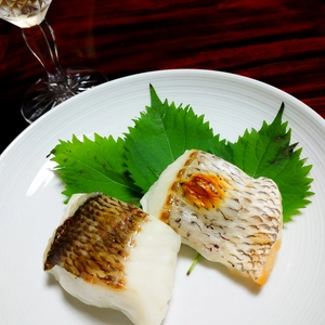 お刺身OK　骨なしすぐお料理　ゆら鯛切り身（60g×8個）約　480g　皮付