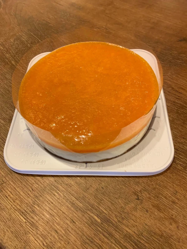 フルーツほおずきのチーズケーキ（ワンホール）