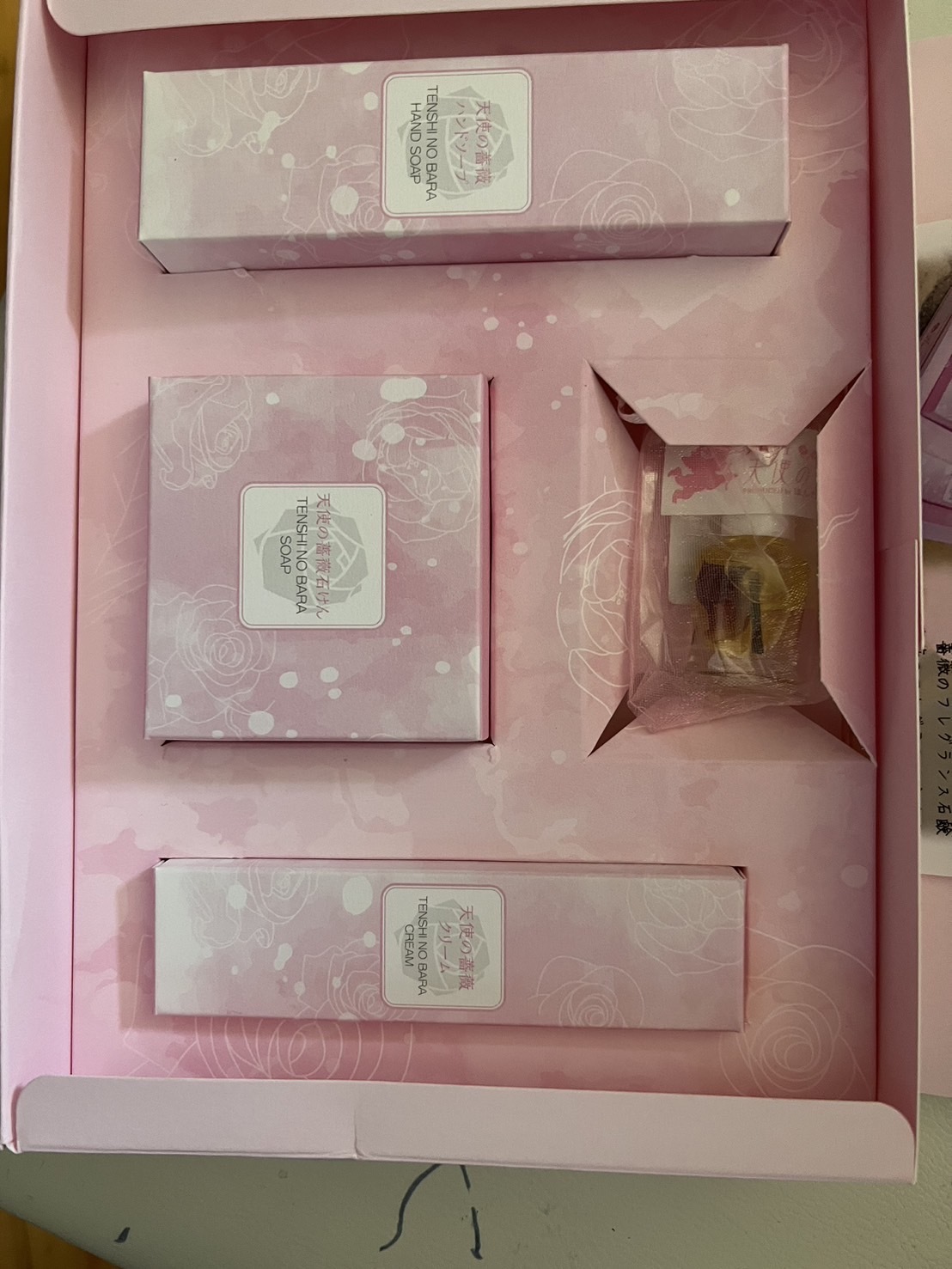 みかりん 薔薇雑貨 素敵な箱 ♡ピンク 大分県杵築市｜アトリエ天使のバラ｜本田あけみさんのみんなの投稿
