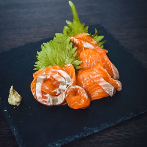 【驚ロック (オドロック)】イワナ×ニジマスのハイブリッドサーモン お刺身用