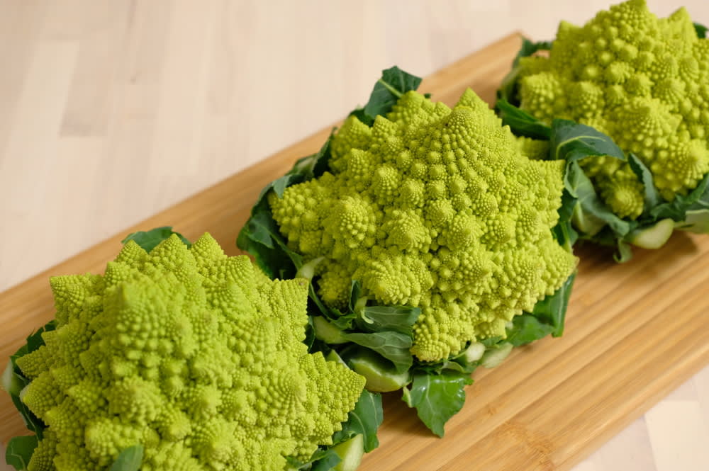 世界一美しい野菜 ロマネスコ を買って分解して観察して食べてみたよ 農家漁師直送のポケットマルシェ