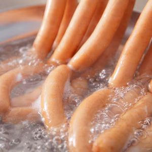 【木曜日限定発送】できたてあらびきウインナー