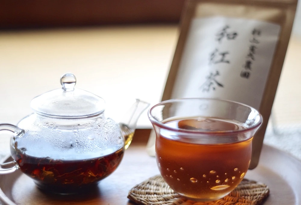 杉山貢大農園の「和紅茶」ティーバッグ10個入り×3袋セットを月1回定期発送します