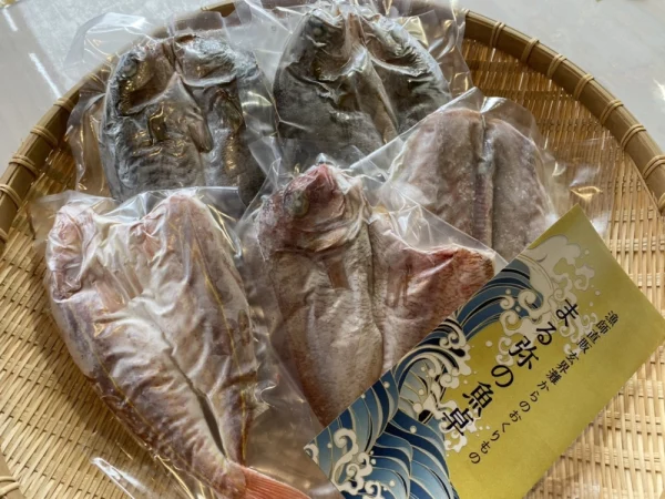 【ギフト】最高のつまみをどうぞ♪季節の天然魚の干物(3~4枚)